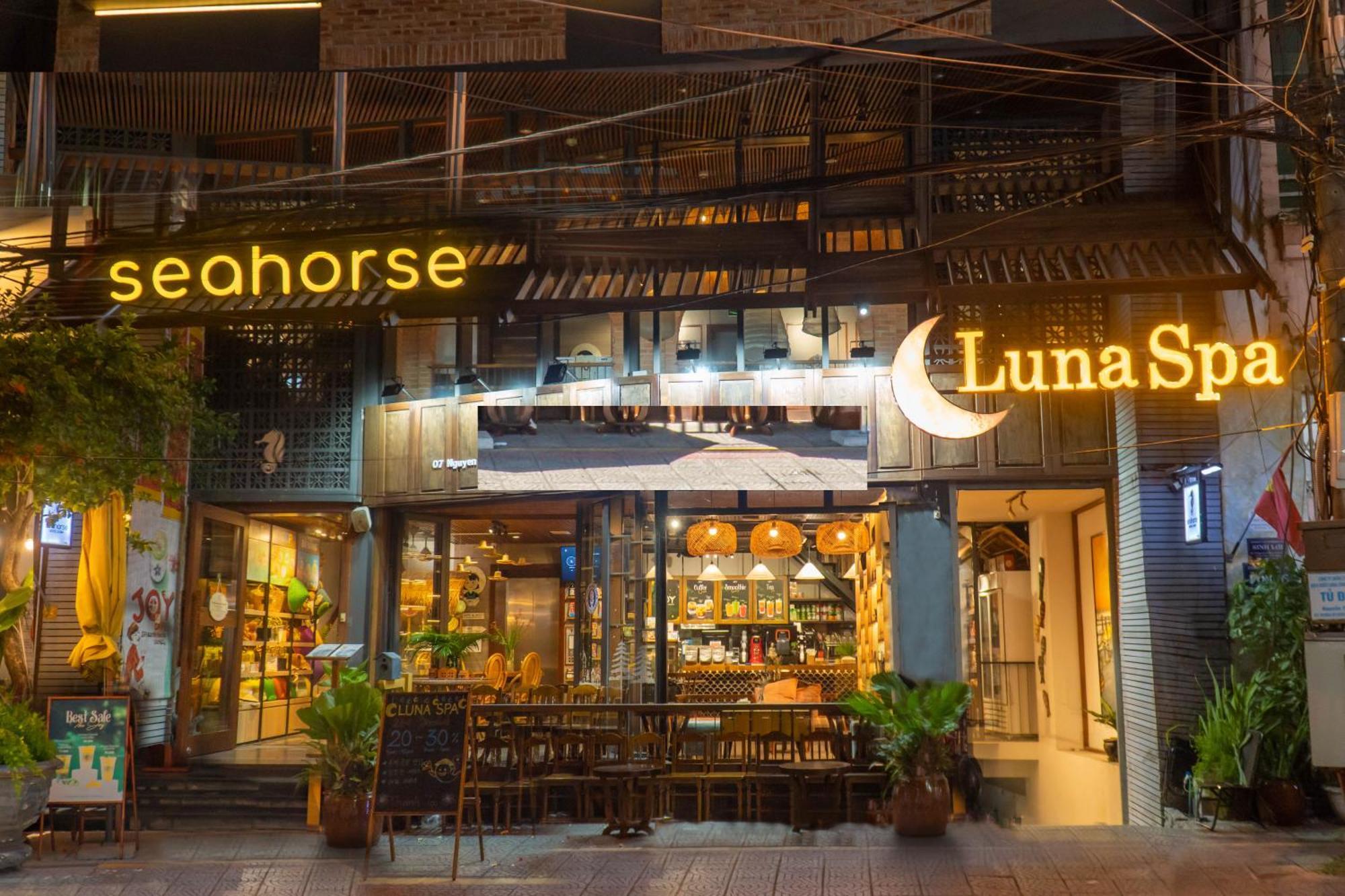 Seahorse Market By Haviland * Da Nang