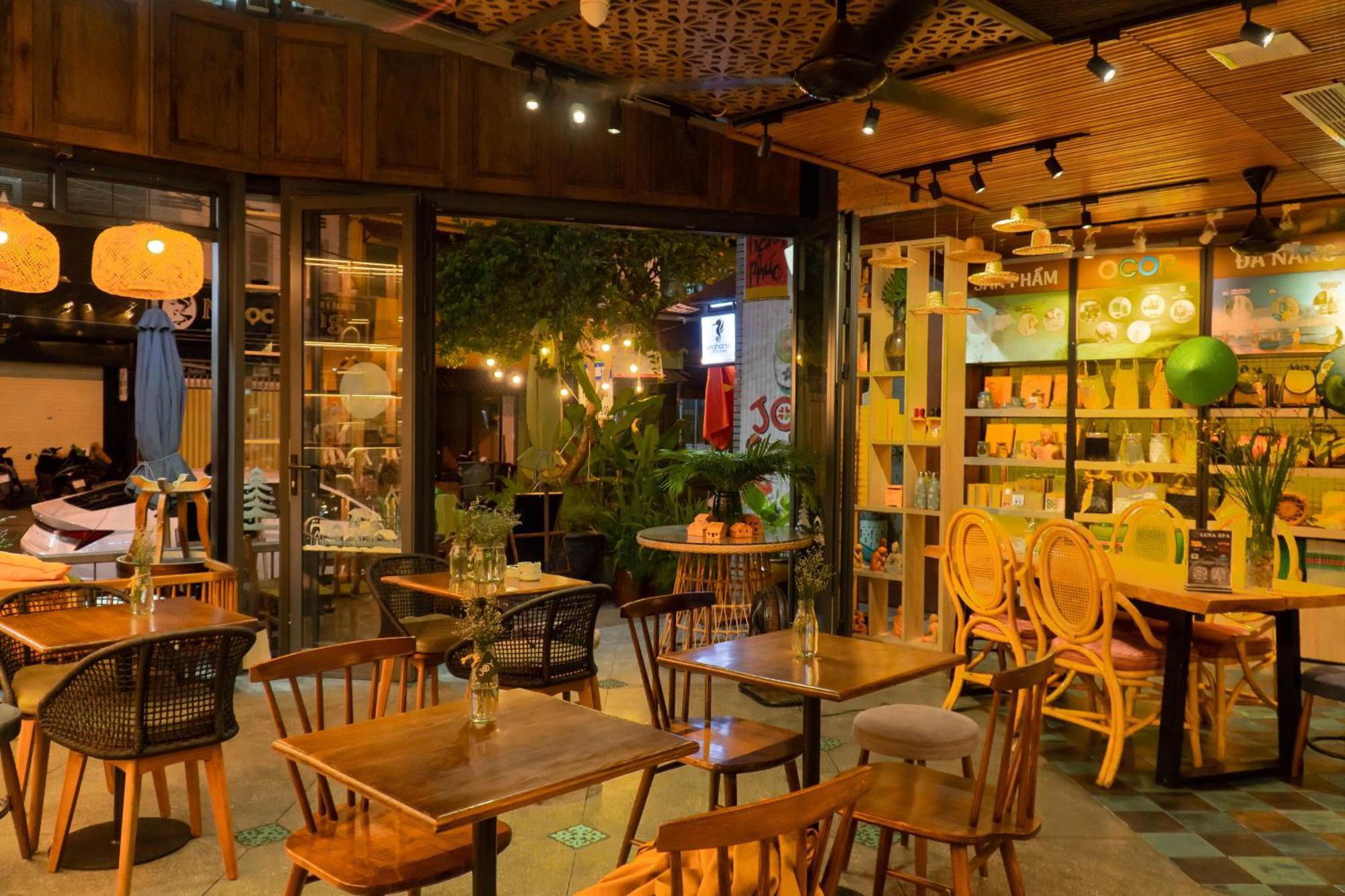 Seahorse Market By Haviland Hostel