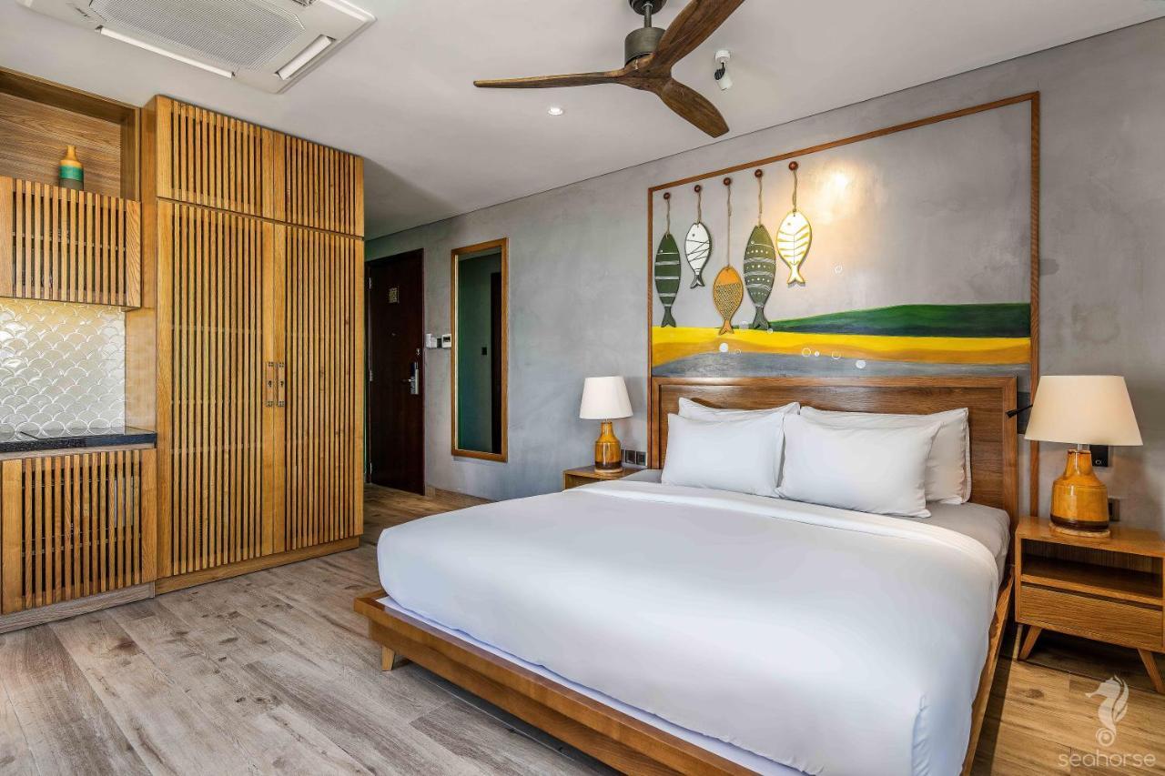 Hostel Seahorse Market By Haviland