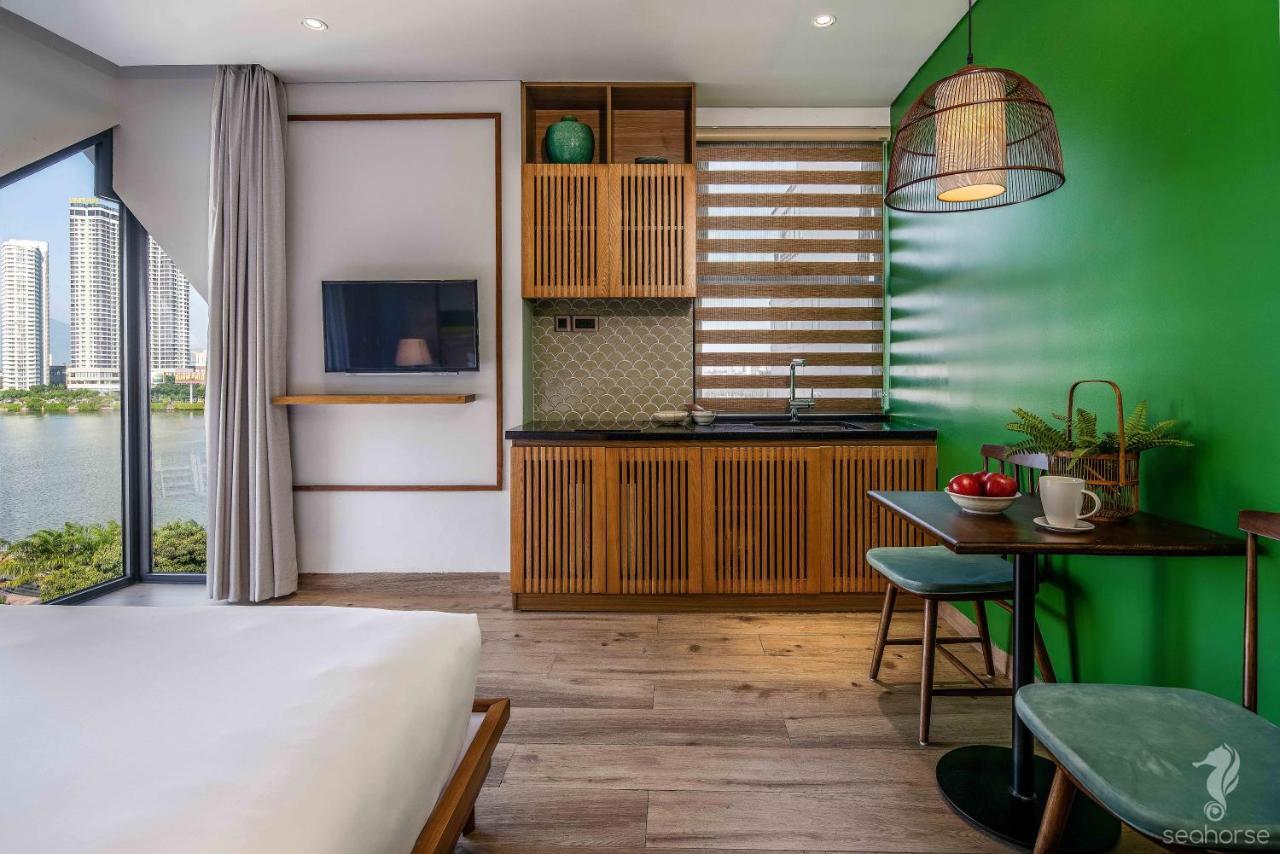 Hostel Seahorse Market By Haviland