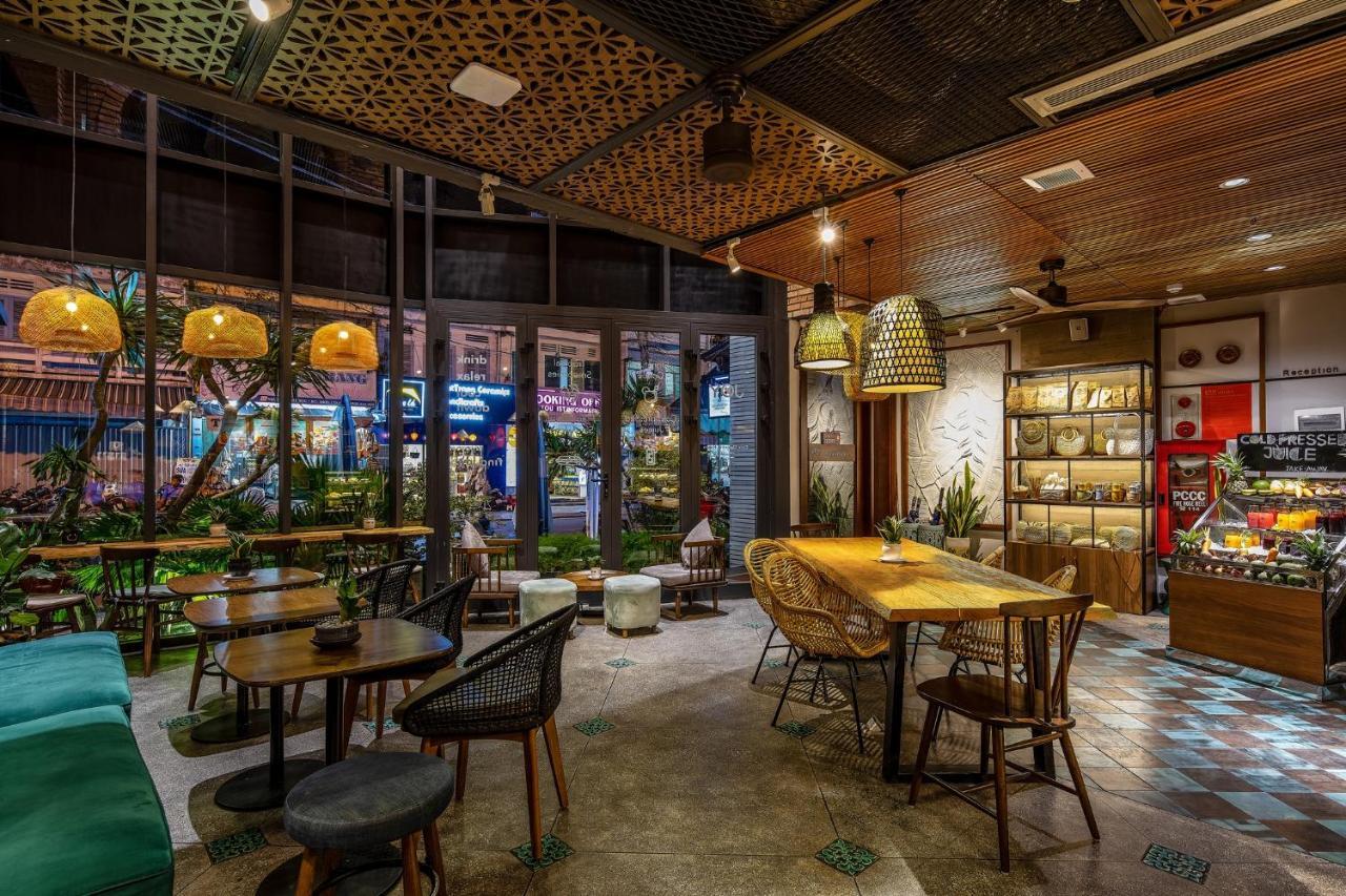 Seahorse Market By Haviland Hostel Da Nang